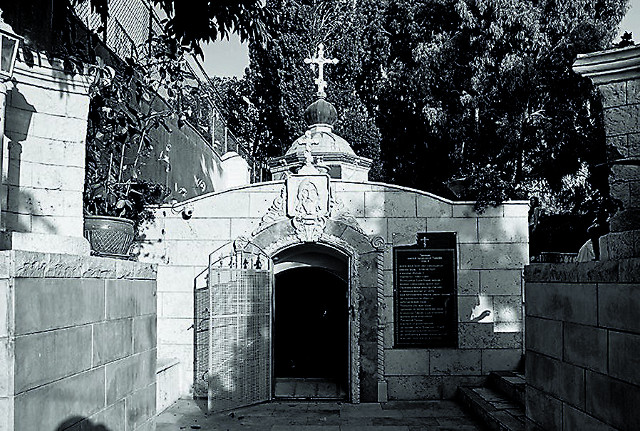 Гробница праведной Тавифы в Яффе